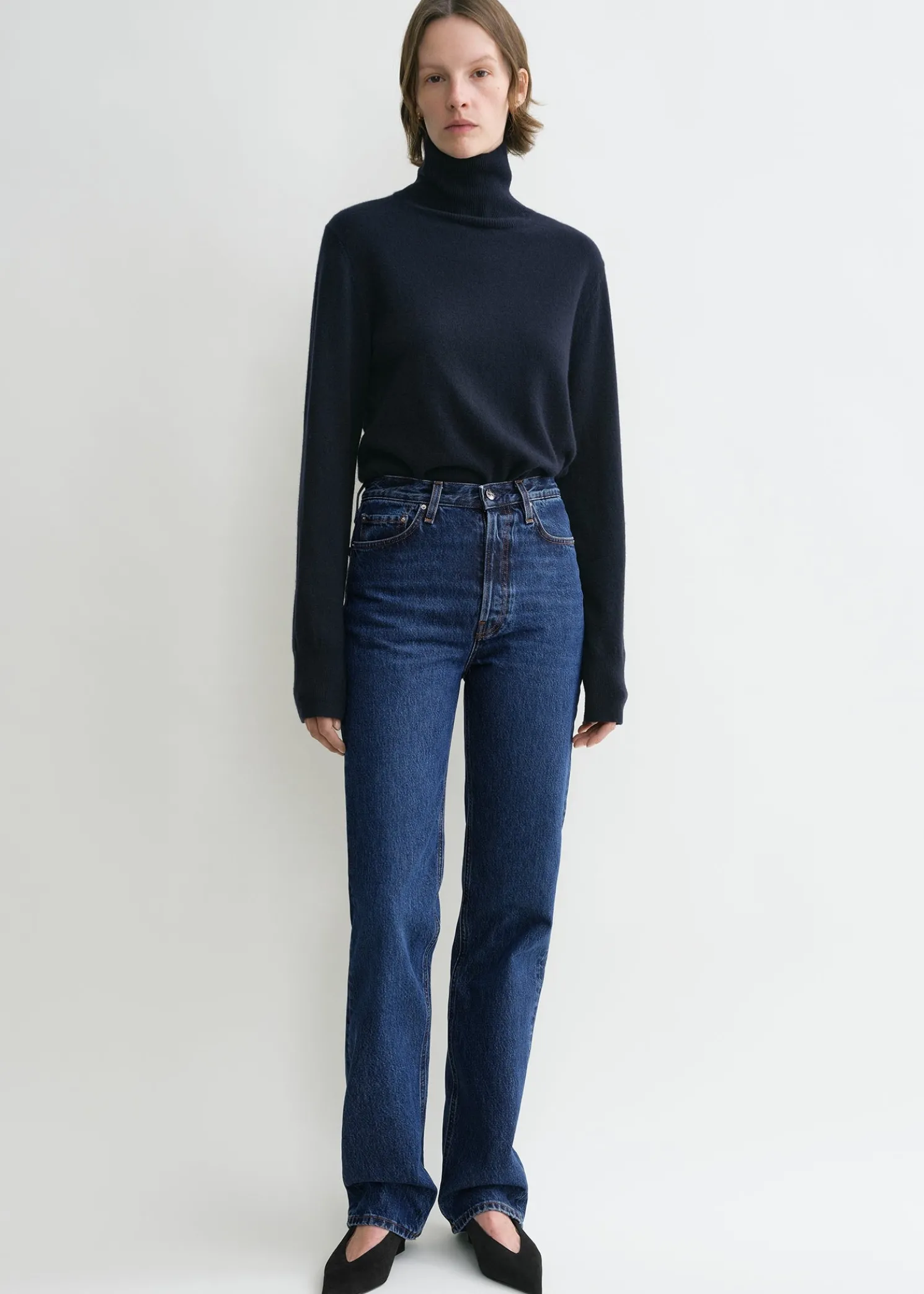 Classic cut denim full length dark blue
