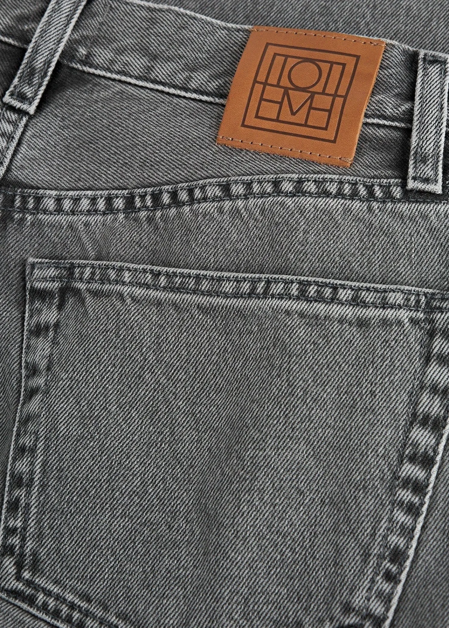 Classic cut denim full length mid grey