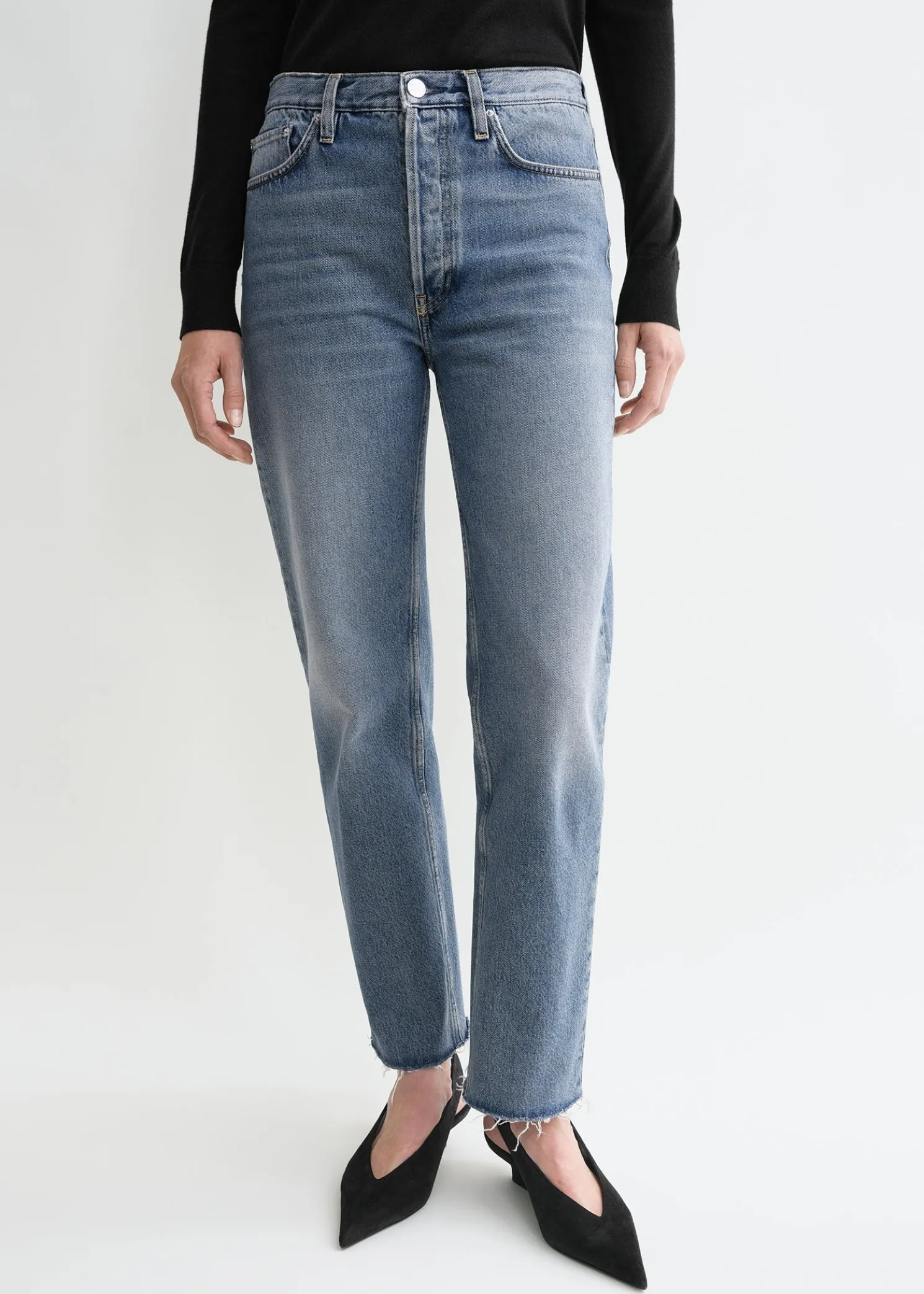 Classic cut denim vintage wash