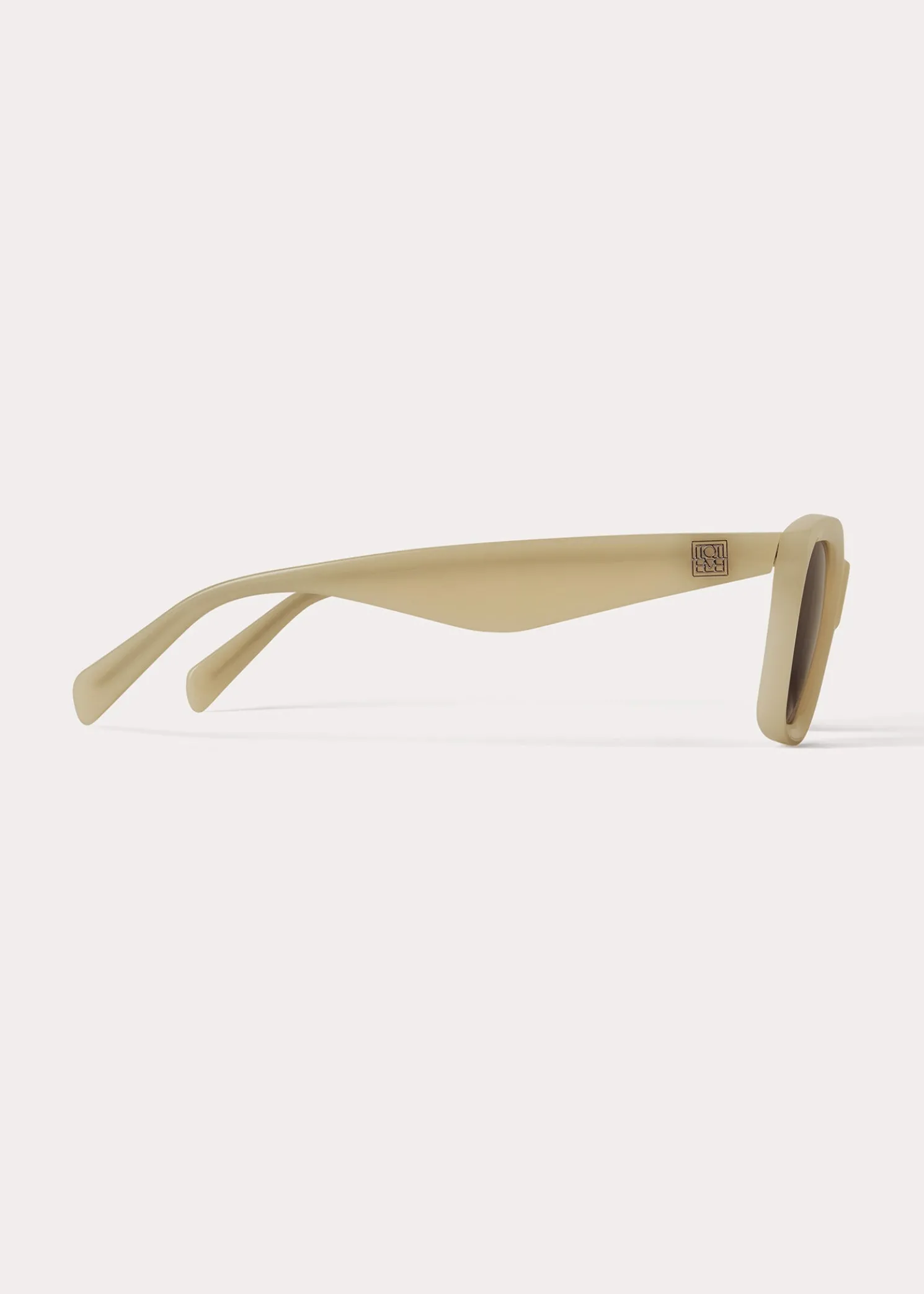 Classic sunglasses bone