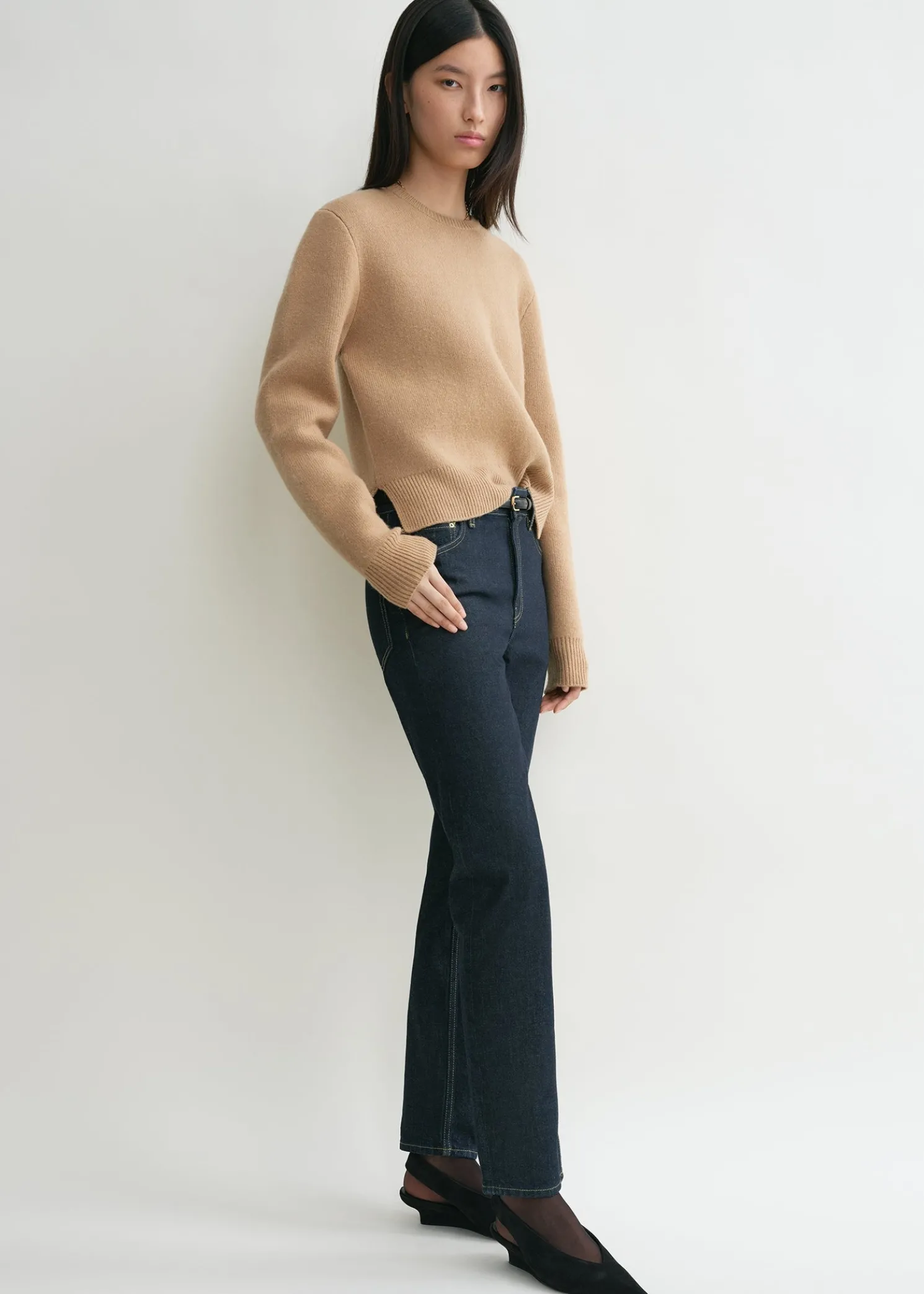 Cropped crew-neck knit camel