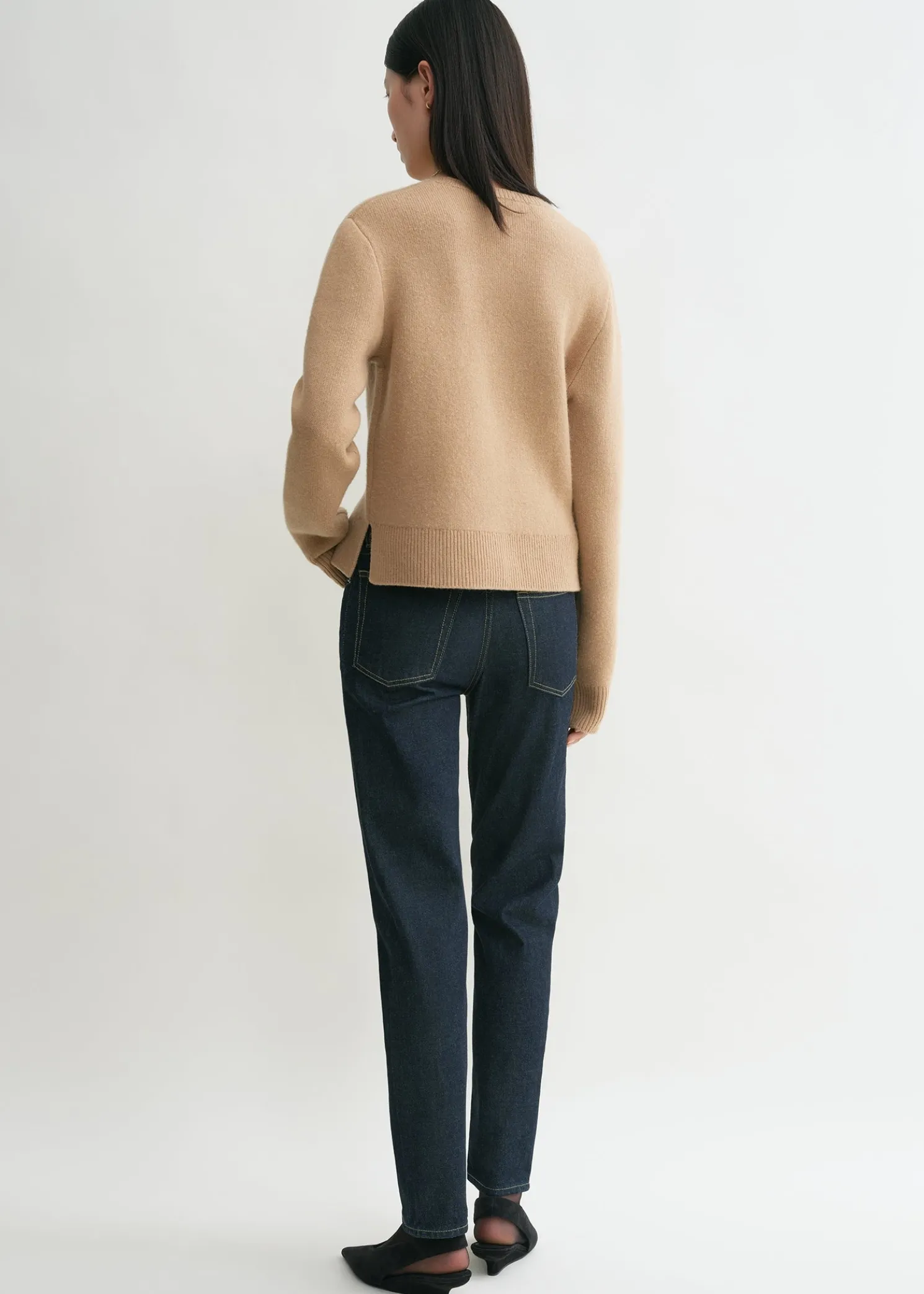 Cropped crew-neck knit camel
