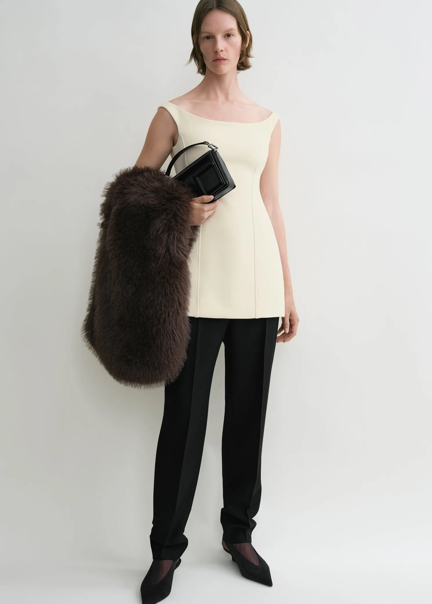 Curved off-shoulder top eggnog