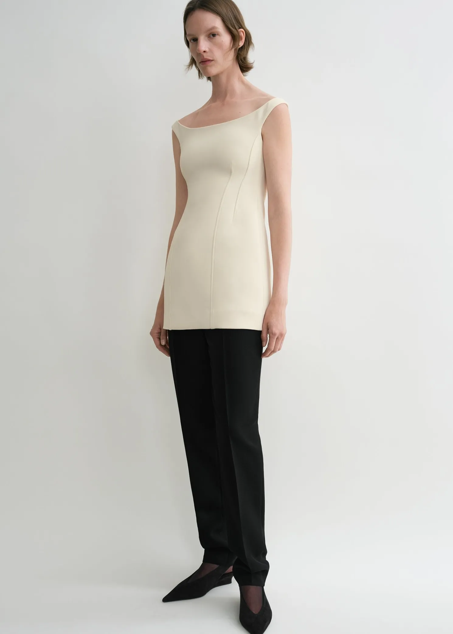 Curved off-shoulder top eggnog