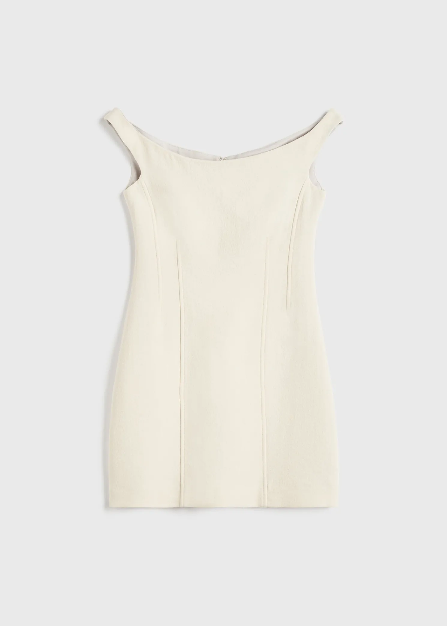 Curved off-shoulder top eggnog