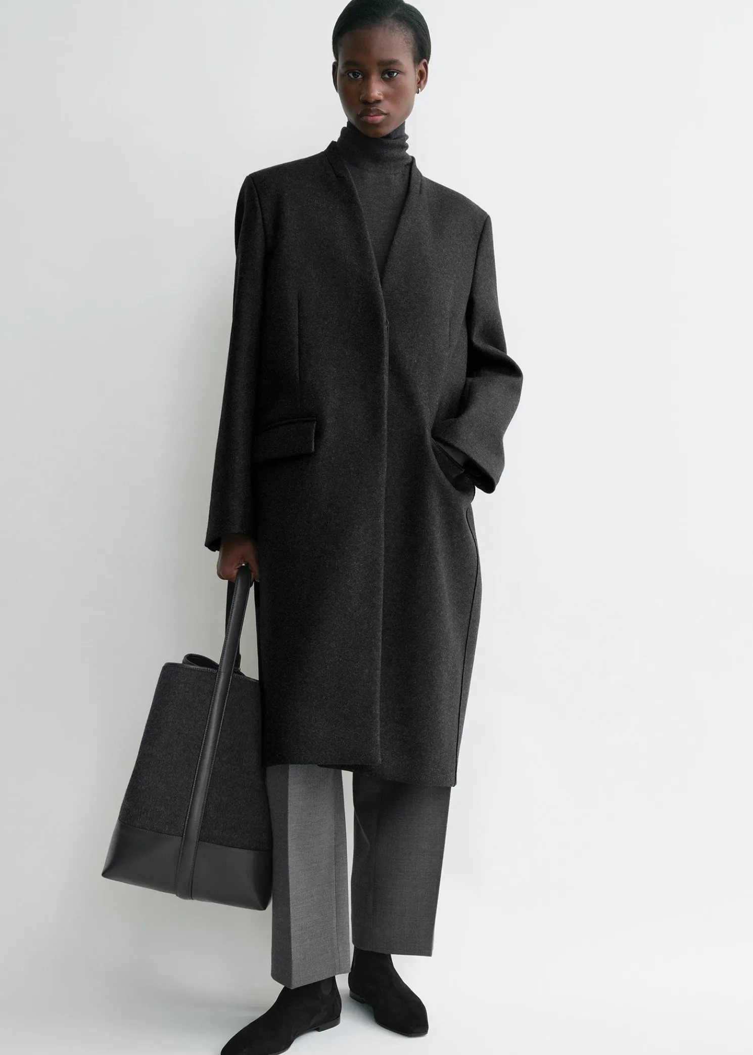 Deep pleat coat charcoal melange
