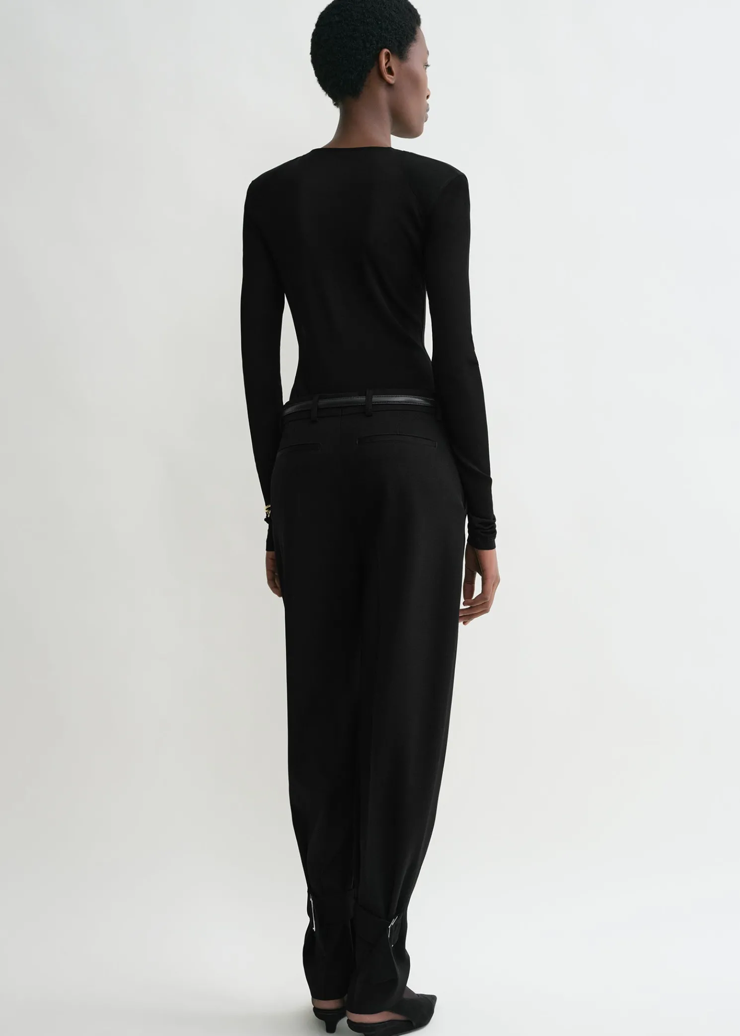 Deep V-neck top black