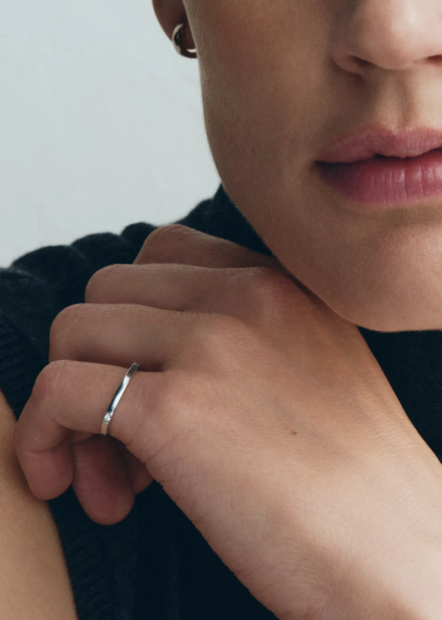 Diamond chain ring 18kt white gold