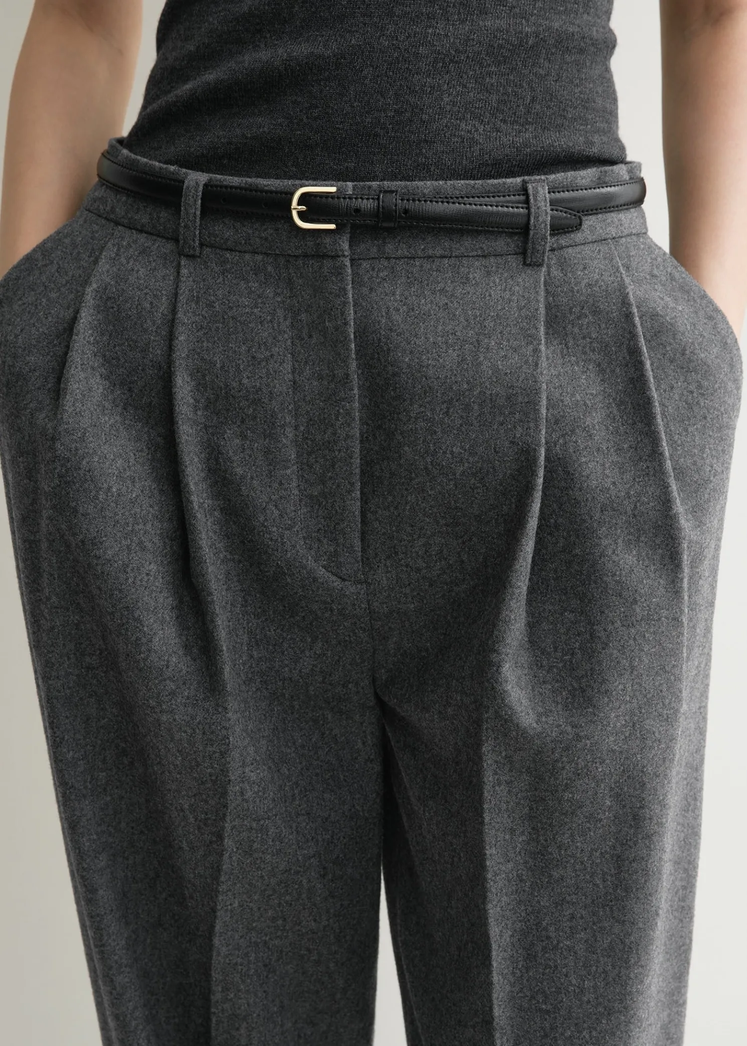 Double-pleated tailored trousers grey melange