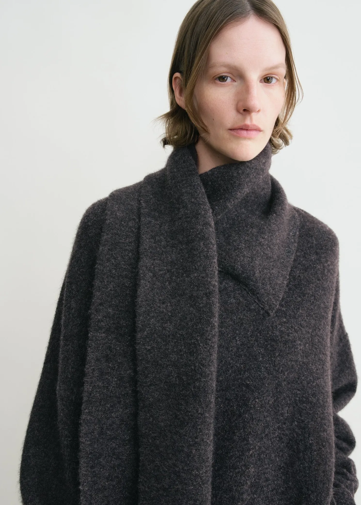 Draped-scarf knit granite