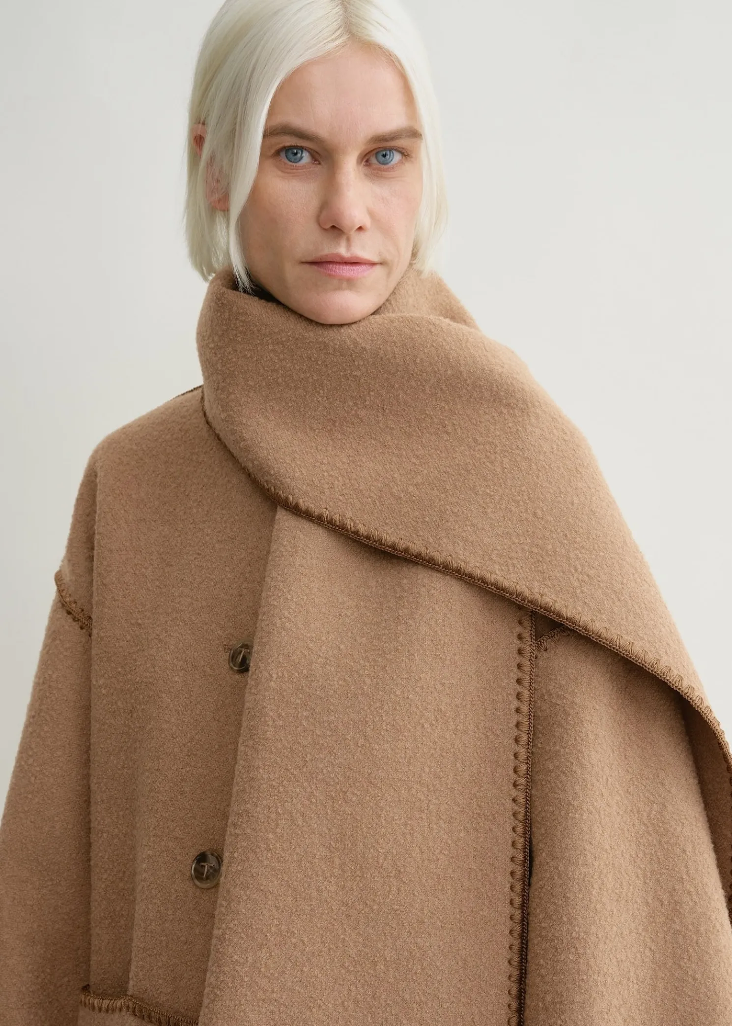 Embroidered scarf coat camel