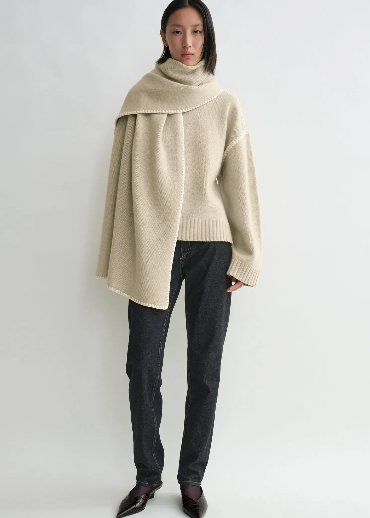 Embroidered wool cashmere scarf harvest