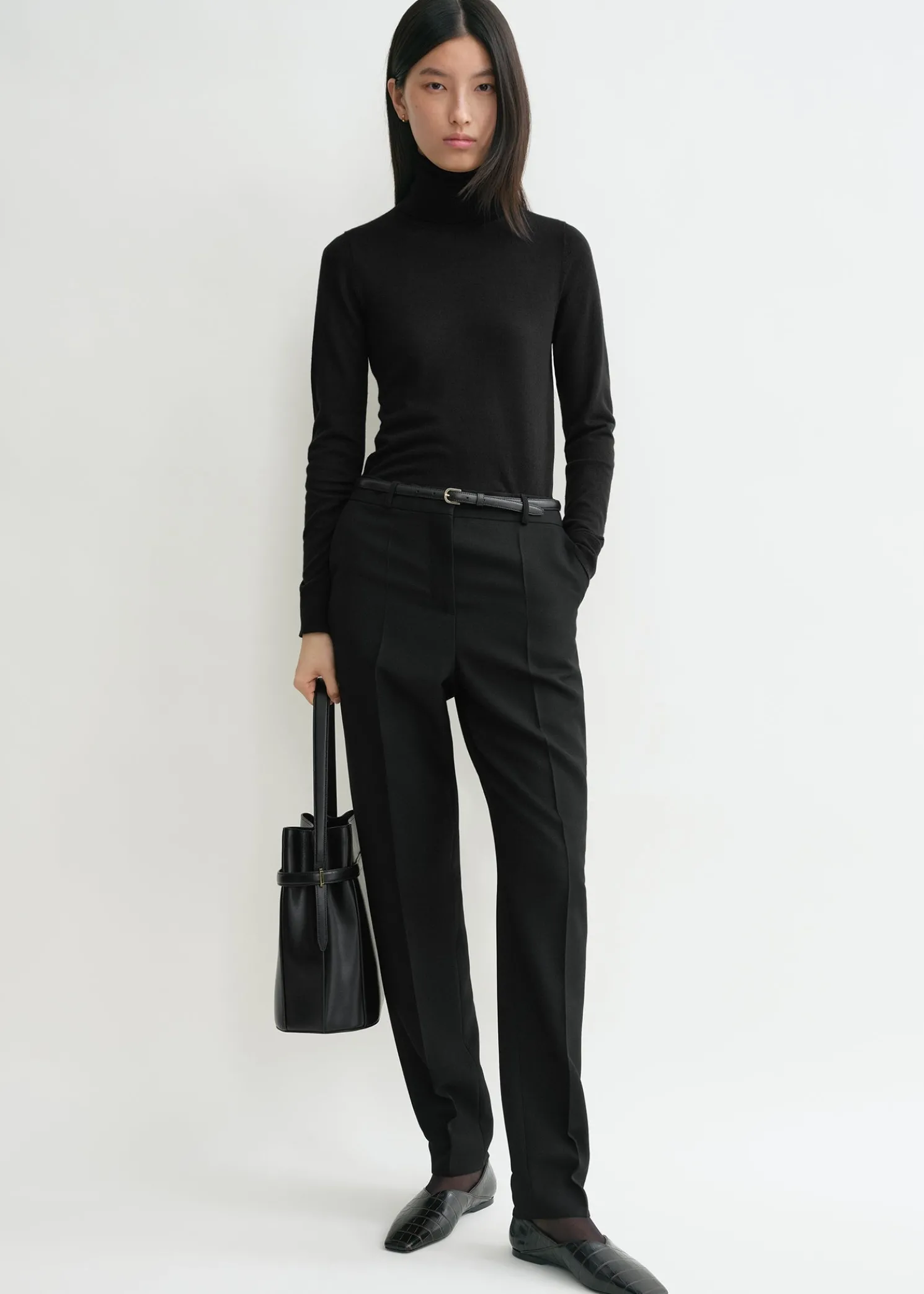 Fine turtleneck black