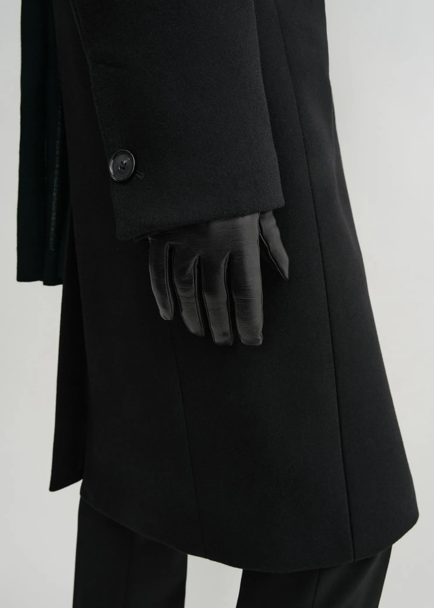 Leather gloves black
