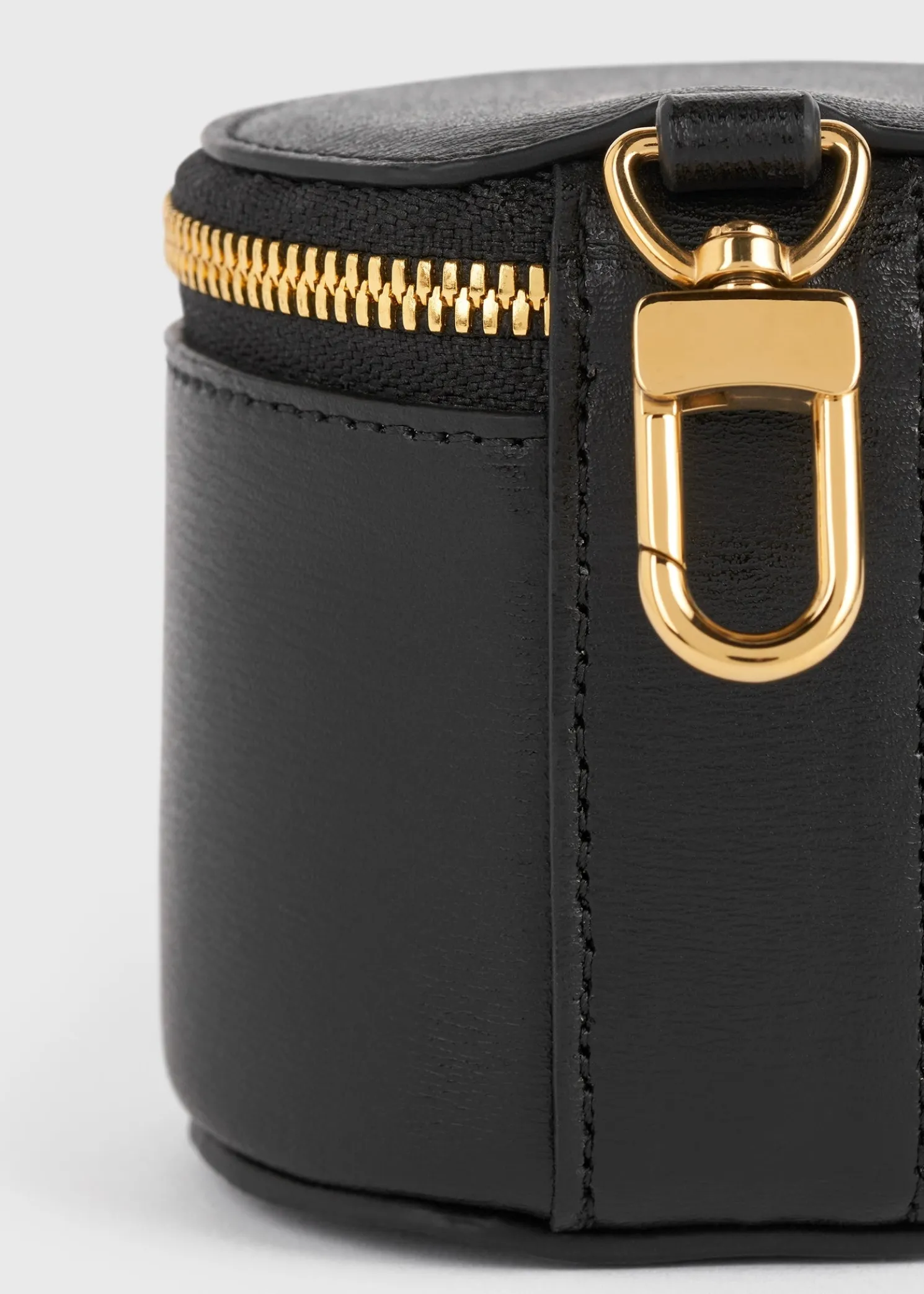 Leather jewelry box black