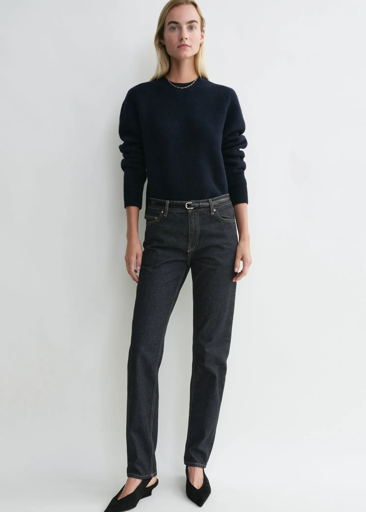 Low taper denim slate