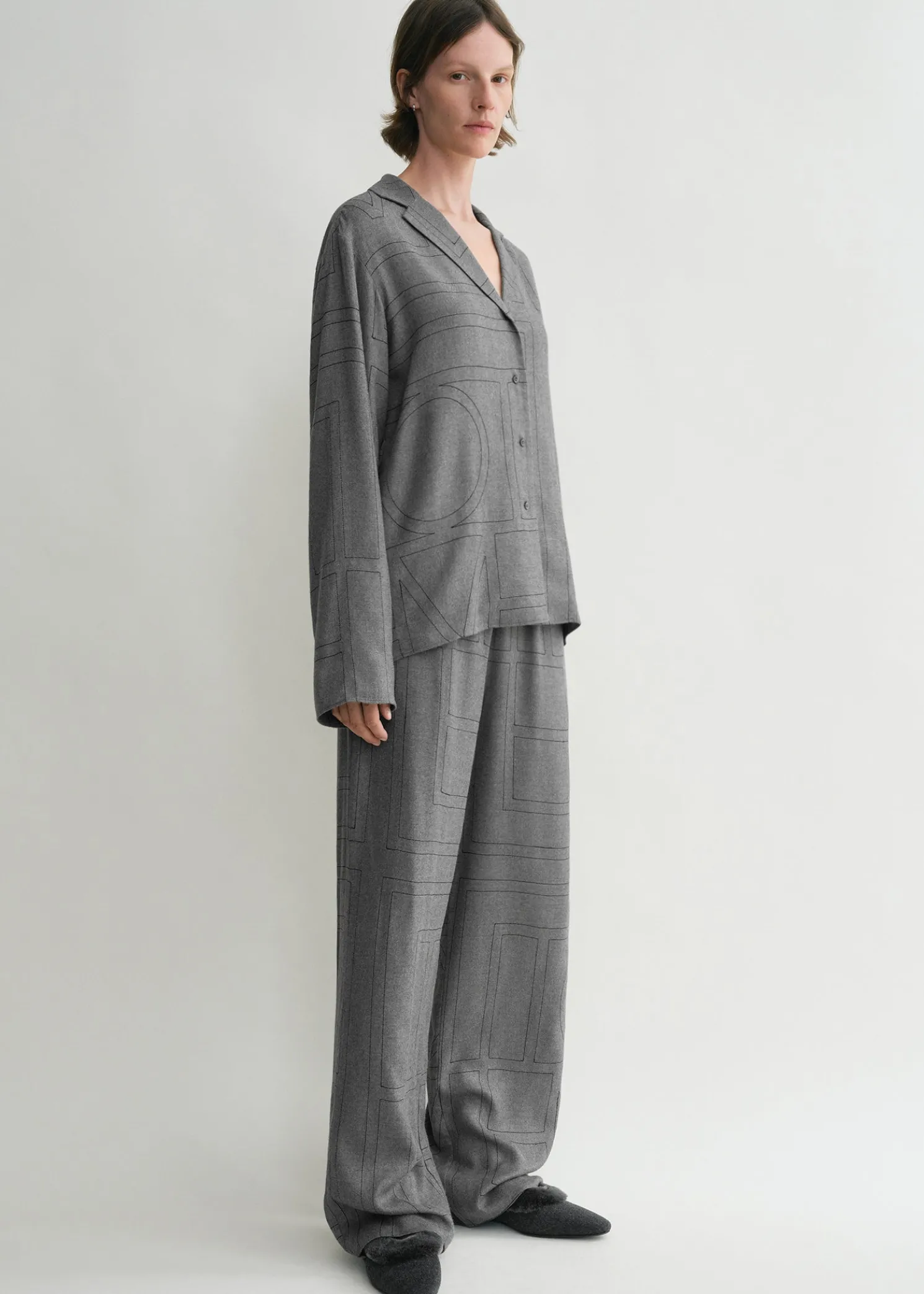 Monogram flannel pj top smoke melange