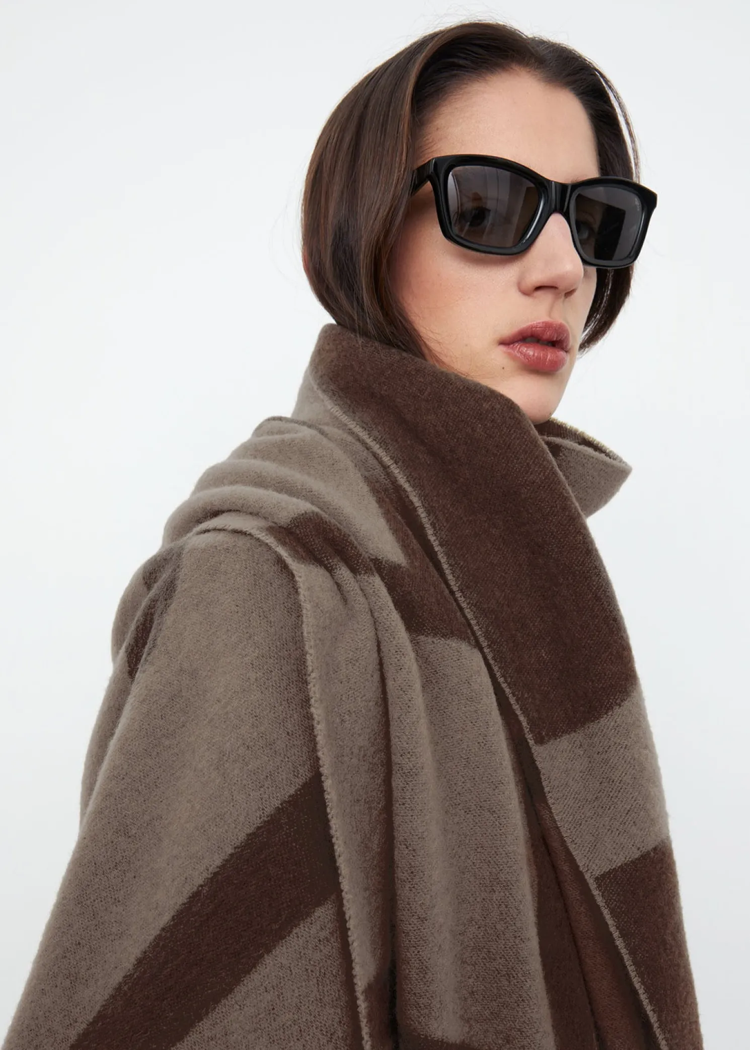 Monogram jacquard wool scarf dark beige