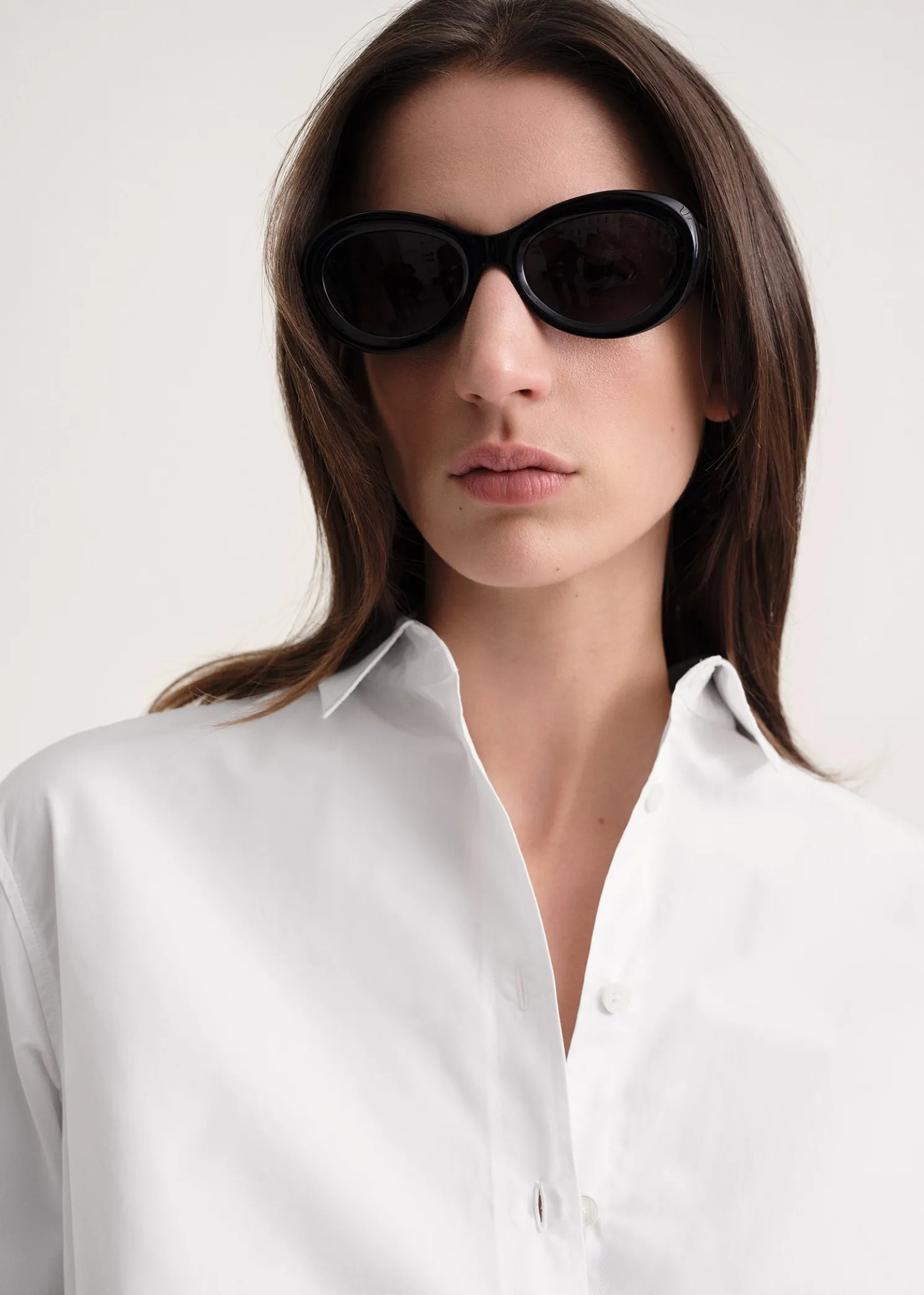 Oval sunglasses black