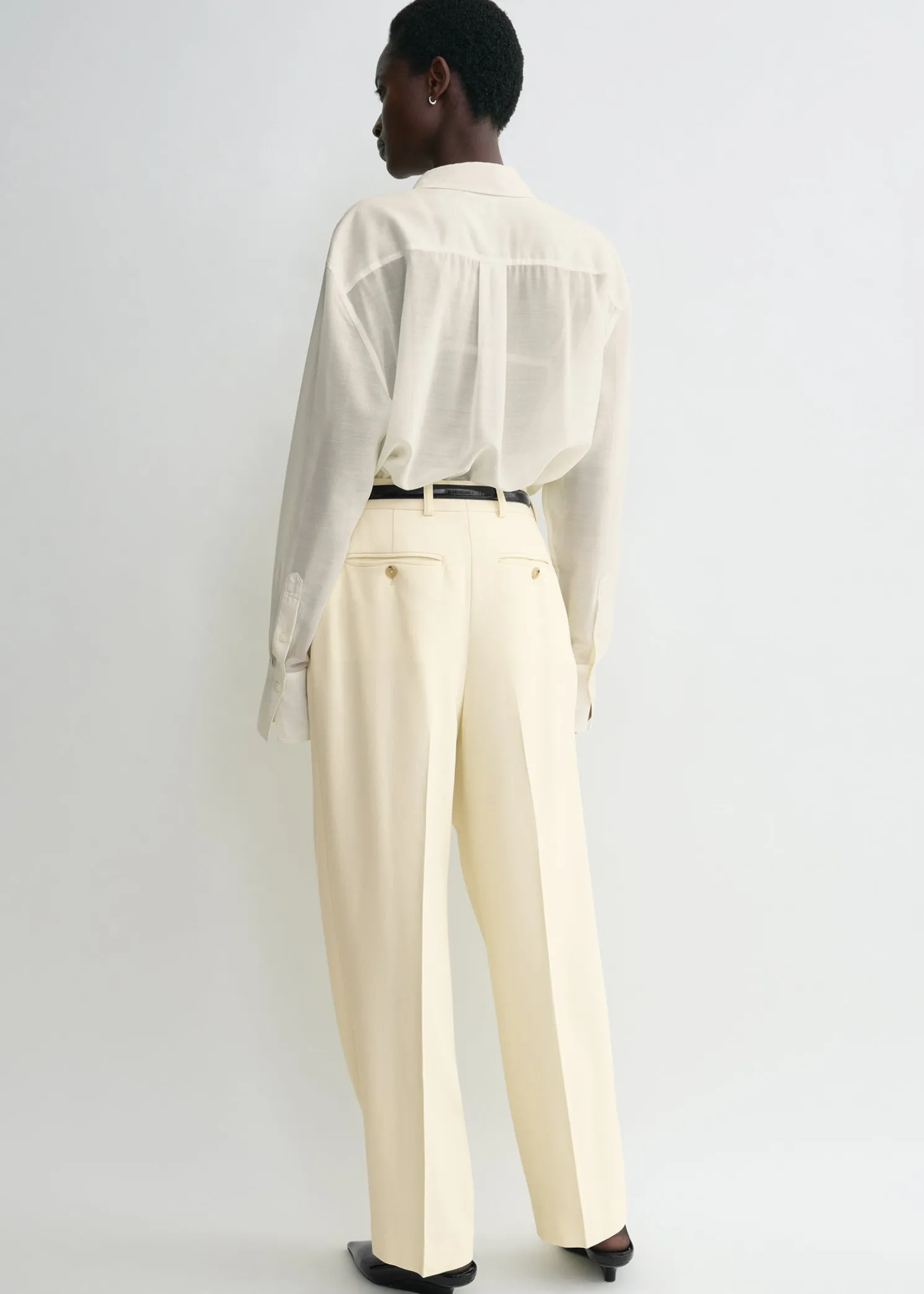 Pleated straight trousers butter