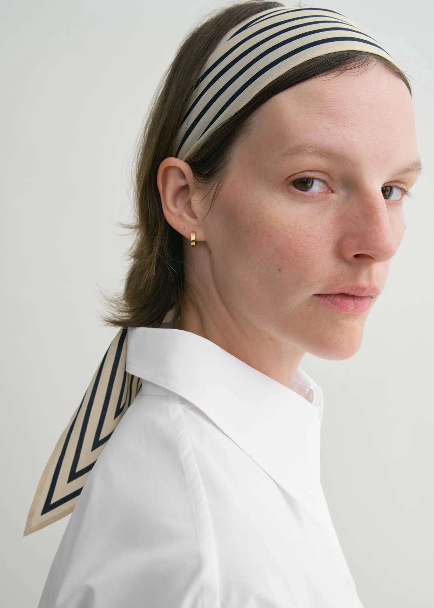 Signature monogram silk ribbon scarf creme