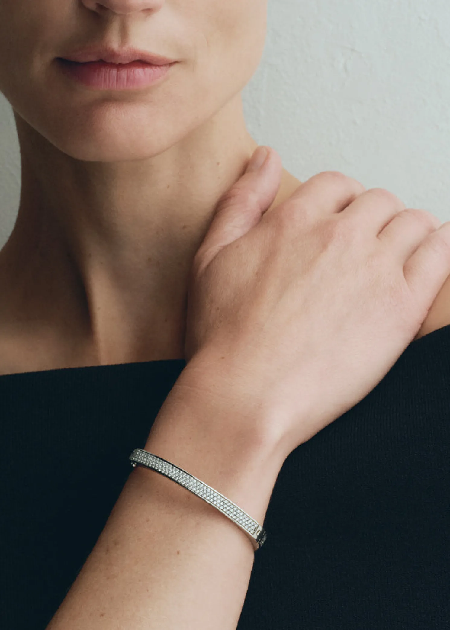 Signature pavé bracelet silver