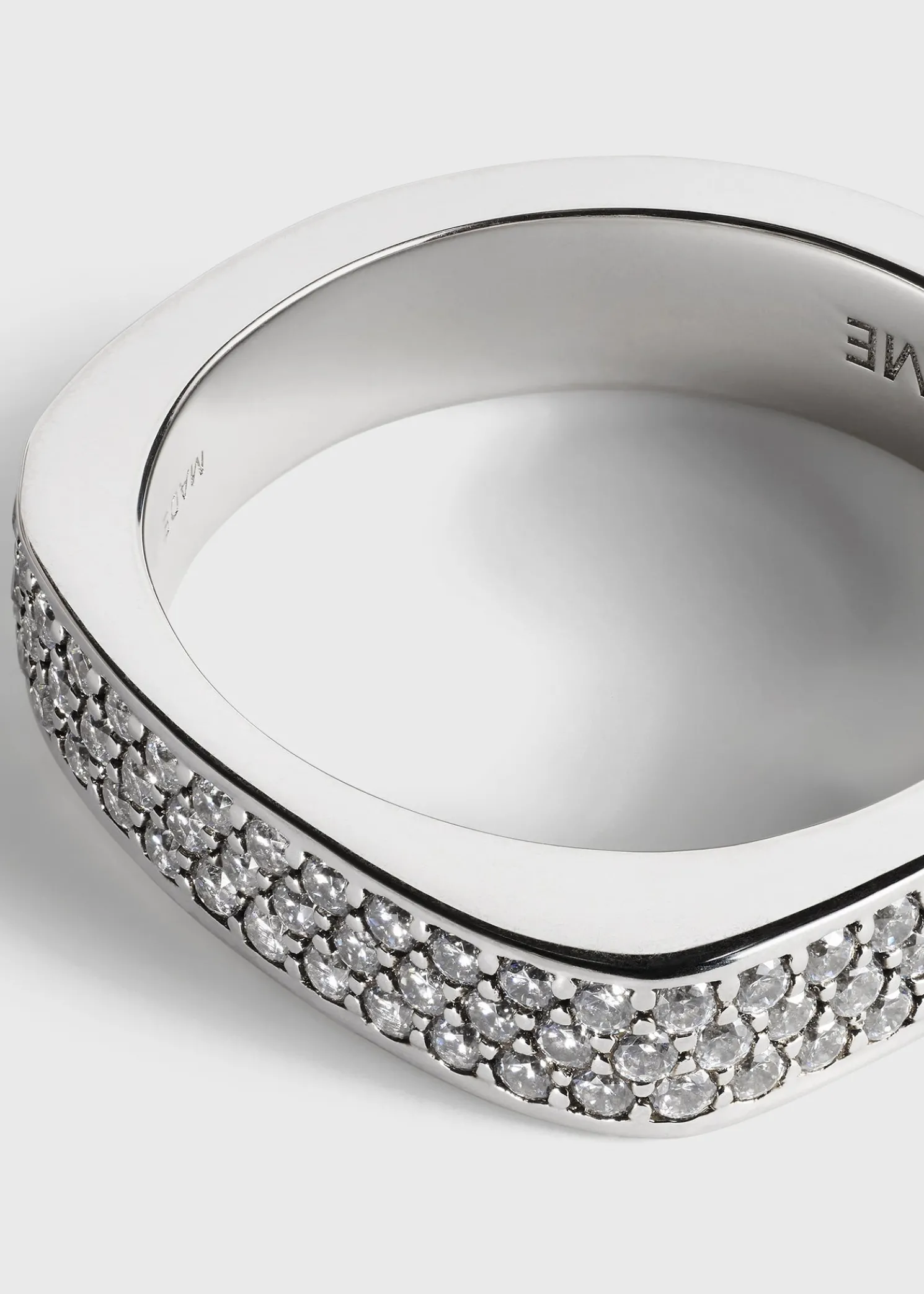 Signature pavé ring silver