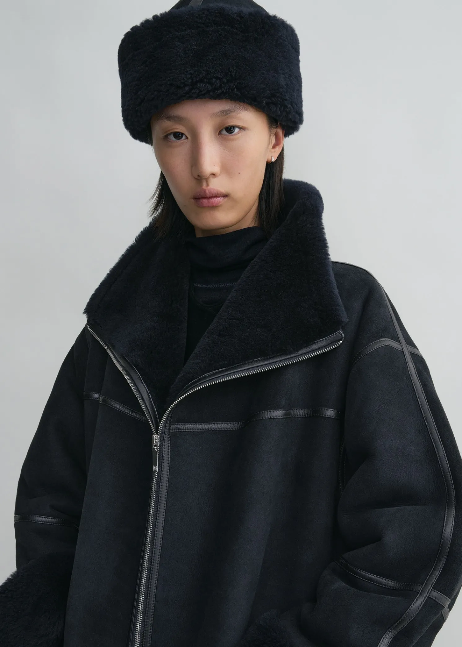 Signature shearling jacket navy