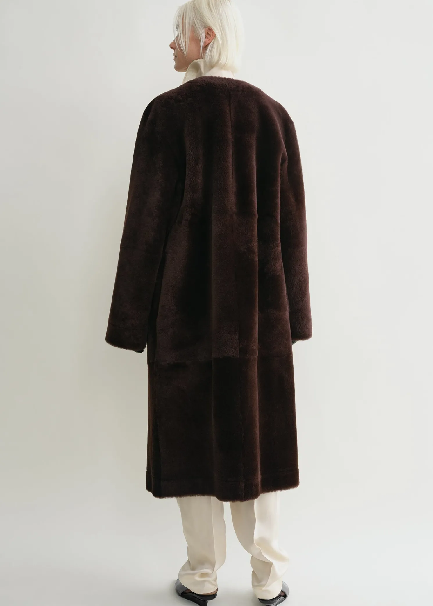 Soft shearling coat bark