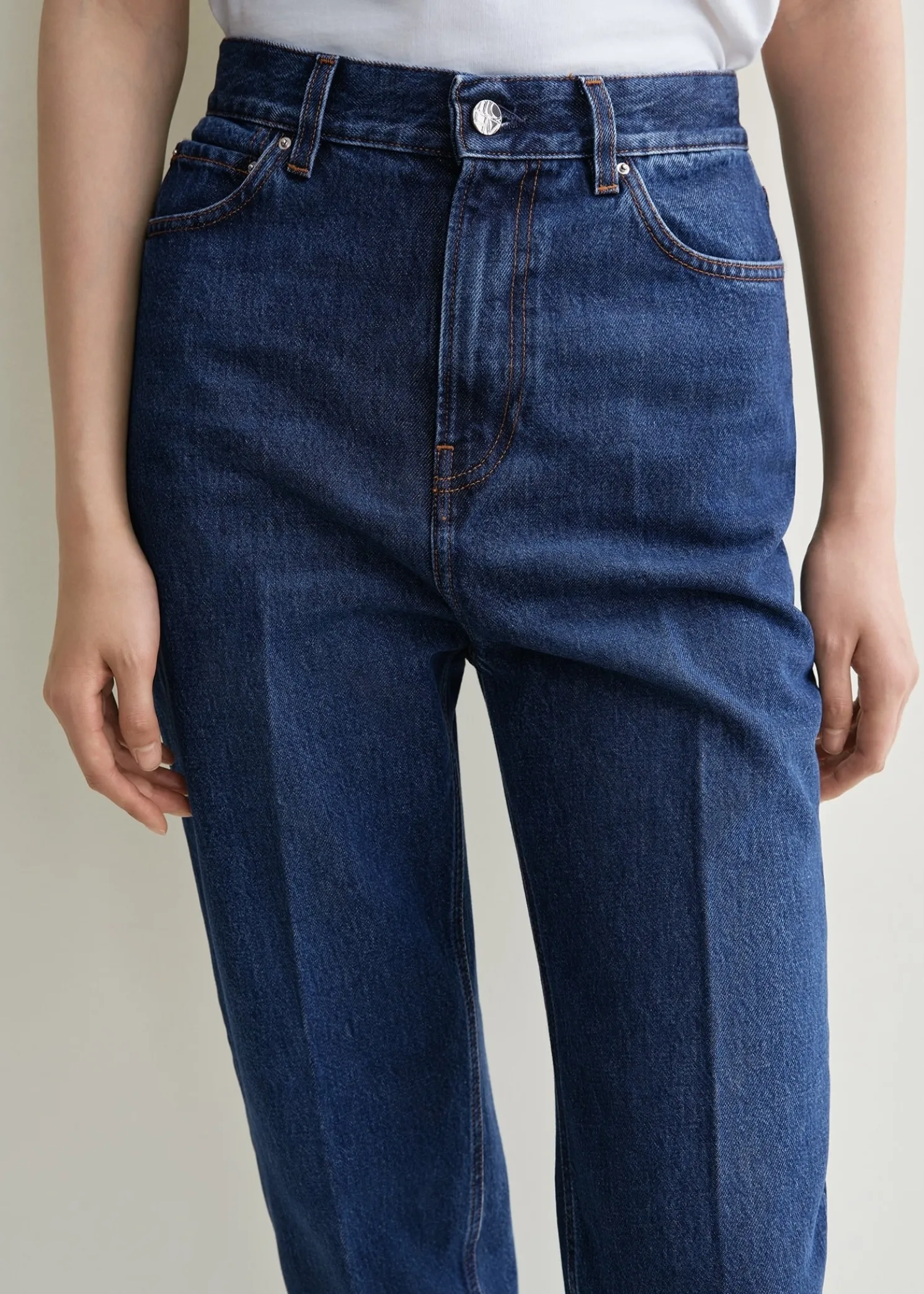 Tapered leg denim dark blue