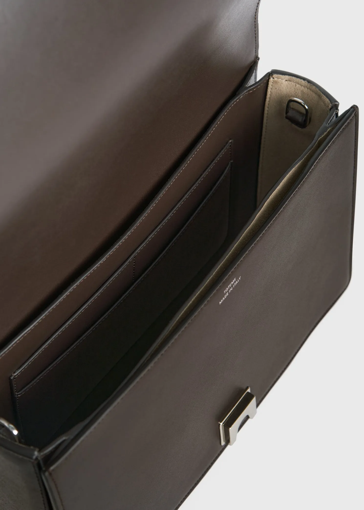 T-Flap leather bag coffee