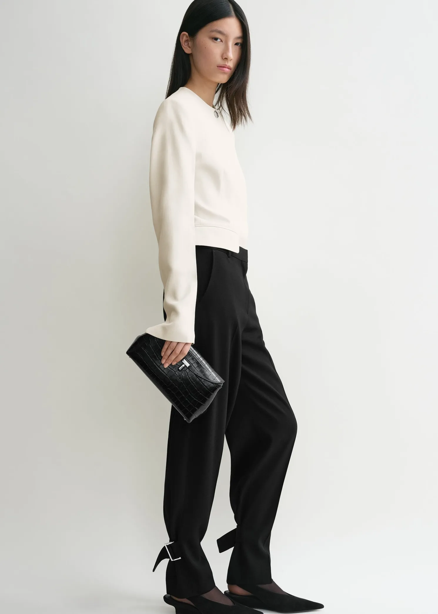 T-Lock croco-embossed clutch black