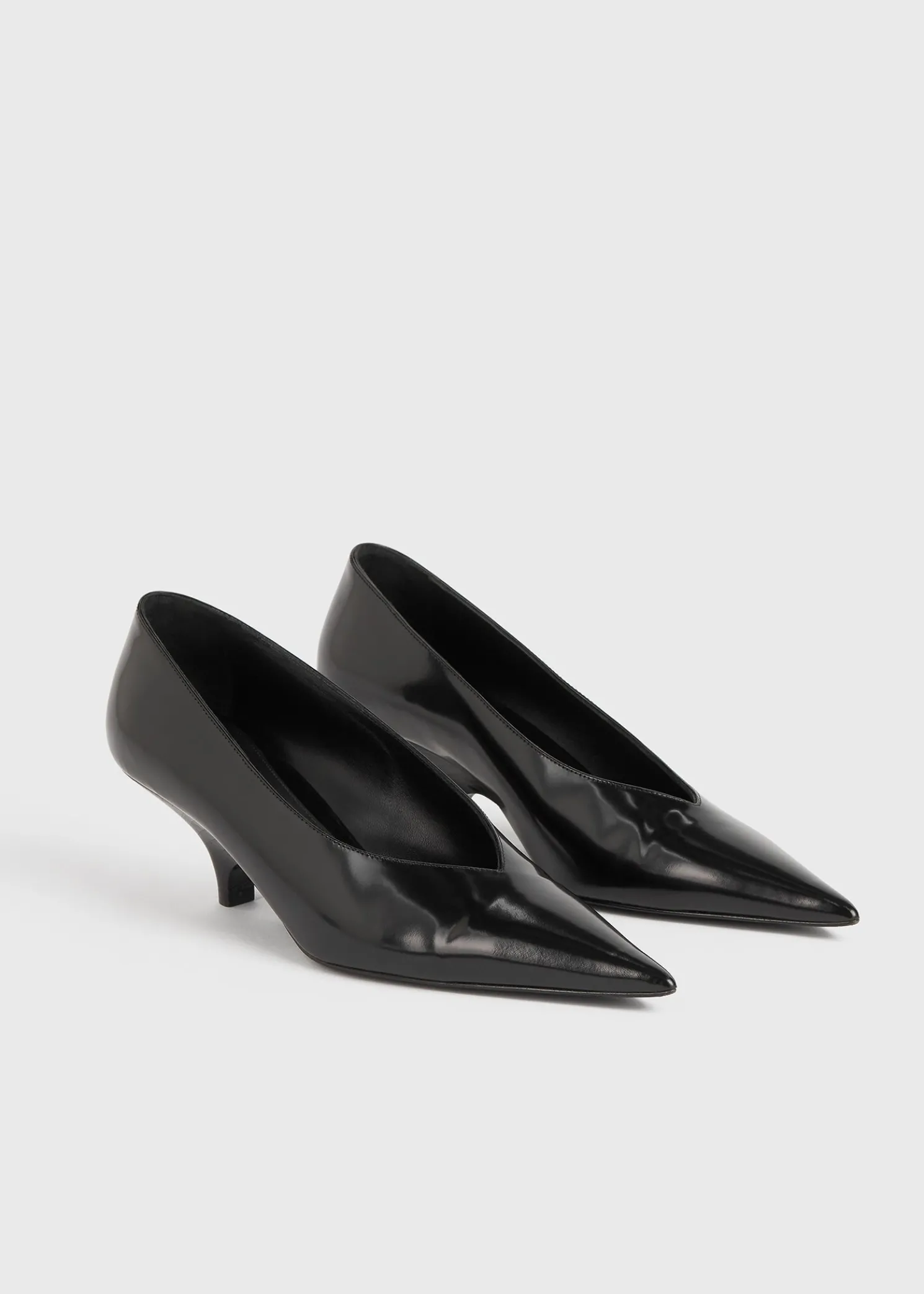 Wedge-heel abrasivato pumps black